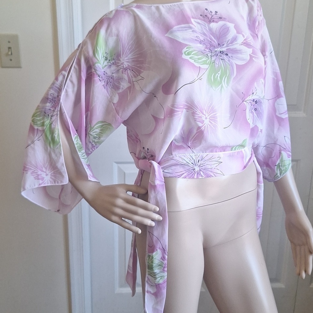 3/$20 Handmade Floral Sheer Tie-Side Kimono Sleeve Blouse, Size Small